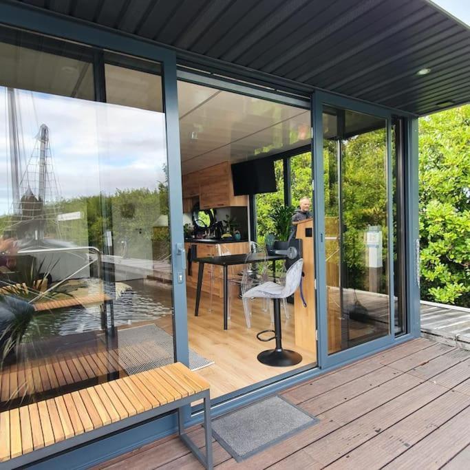 Modern, Brand New Houseboat Near Amsterdam Hotel Monnickendam Exterior foto